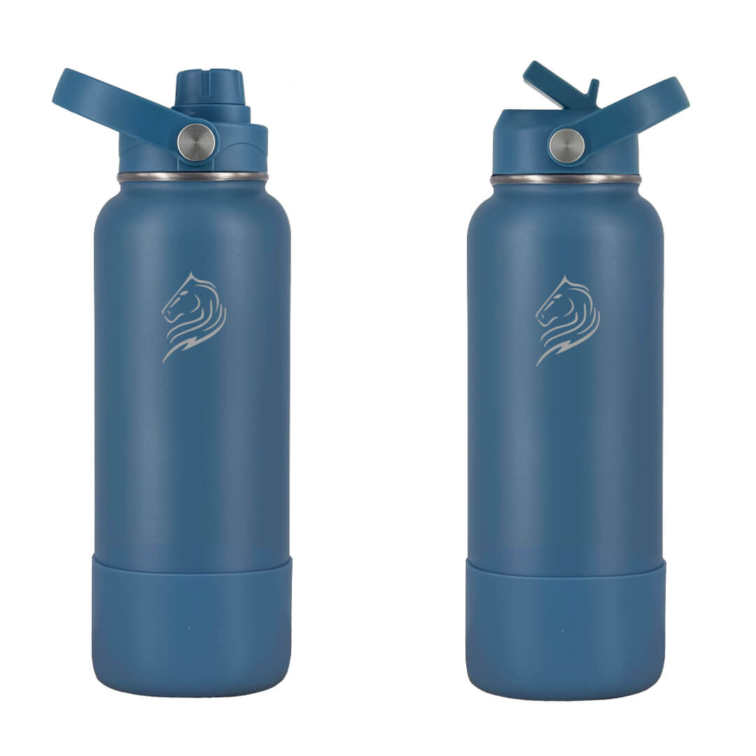Coolnmore Denim θερμος νερου 1 λιτρου με καλαμακι. Two blue water bottles with a logo on a white background