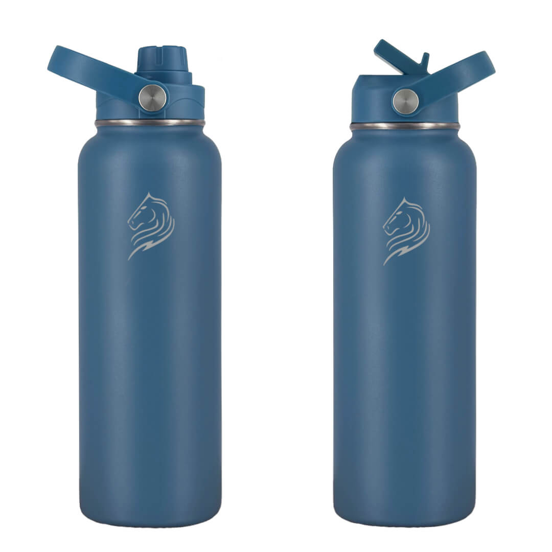 Coolnmore Denim θερμος 1200ml με καλαμακι και sports καπακι. Two blue water bottles with straw lids on a white background