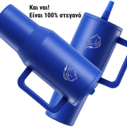 Το Coolnmore Traveller Tumbler navy blue 1000ml είναι ένα πολυλειτουργικό, πρακτικό ποτηρι θερμος με λαβη και ειναι 100% στεγανο στην τσαντα ή στο σακκίδιο σας χαρη στα εφαρμοστα δαχτυλιδια σιλικονης του καπακιου