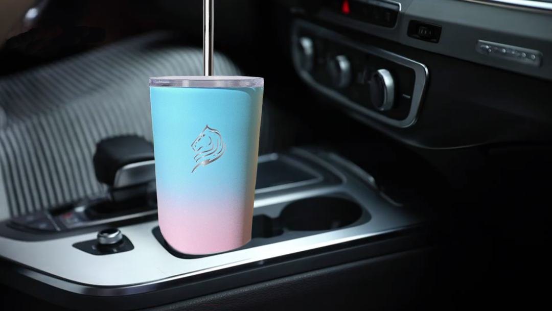 Coolnmore Ποτήρι θερμός καφέ με καλαμάκι ανοξείδωτο από ατσάλι 18/8 με αναδιπλούμενο press-in καπάκι χωρίς BPA. Με μόνωση διπλού τοιχώματος, ποτήρι για καφέ με καπάκι για όλα τα είδη κρύων ή ζεστών ροφημάτων. Ισοθερμικό επαναχρησιμοποιούμενο ποτήρι καφέ