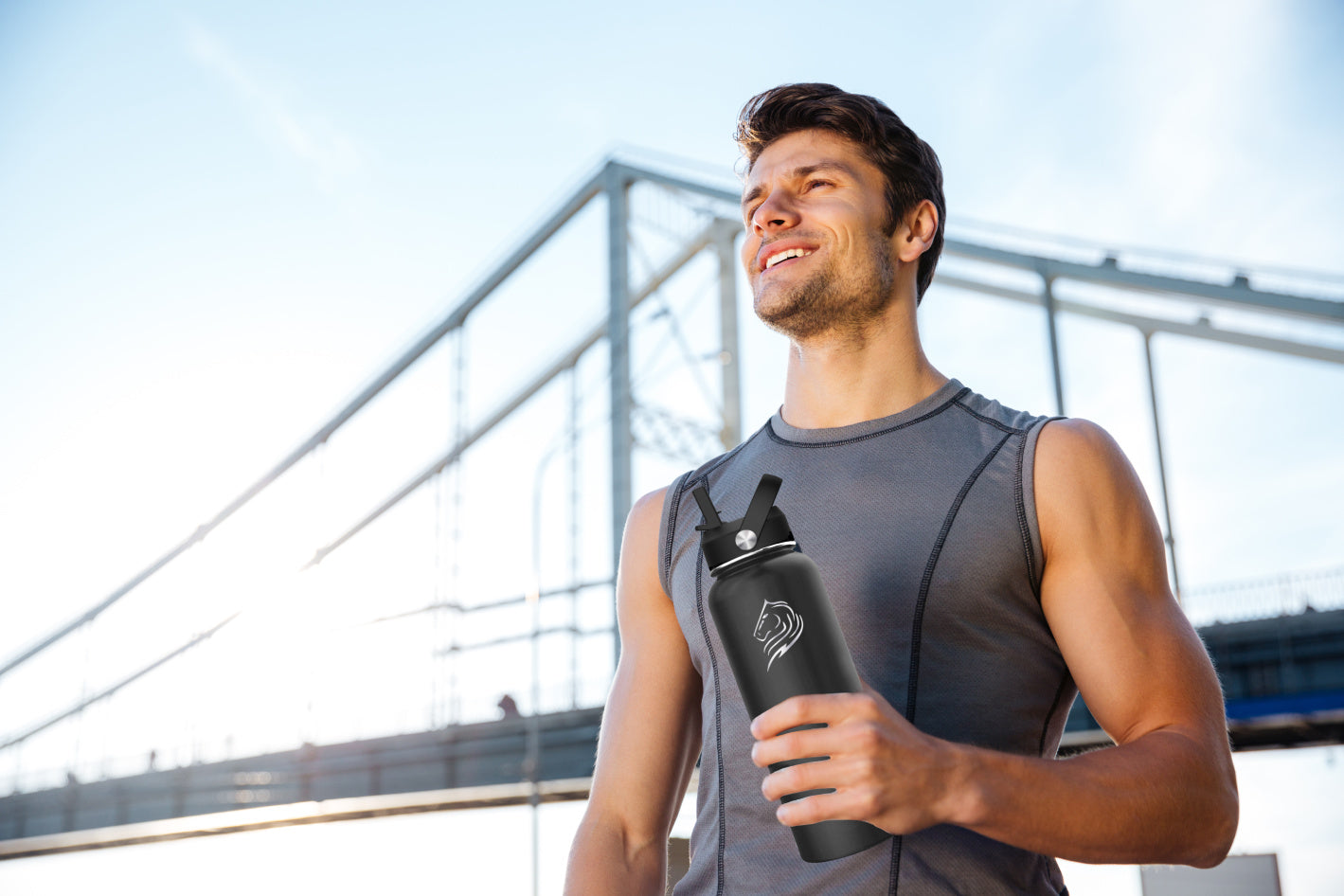 Coolnmore Jet Black 1LT ανοξείδωτο μπουκάλι θερμός 1000ml με 3 καπάκια, 2 καλαμάκια, βουρτσάκι καθαρισμού