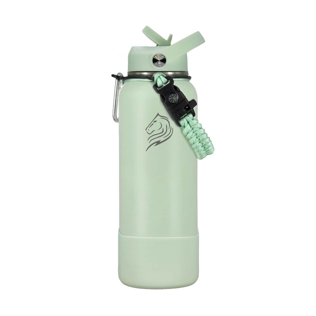 Coolnmore θερμος νερου 1 λιτρου με καλαμακι.  Mint green water bottle with a paracord and a carabiner on a white background