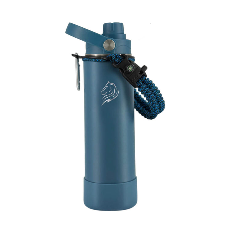 Coolnmore παγουρι θερμος νερου ανοξειδωτο με καλαμακι. Blue water bottle with a paracord handle on a white background