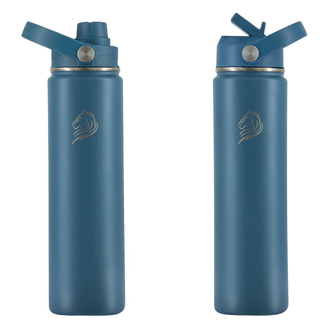 Coolnmore Denim παγούρι θερμός νερού 750ml με καλαμάκι. Two blue water bottles with a logo on a white background