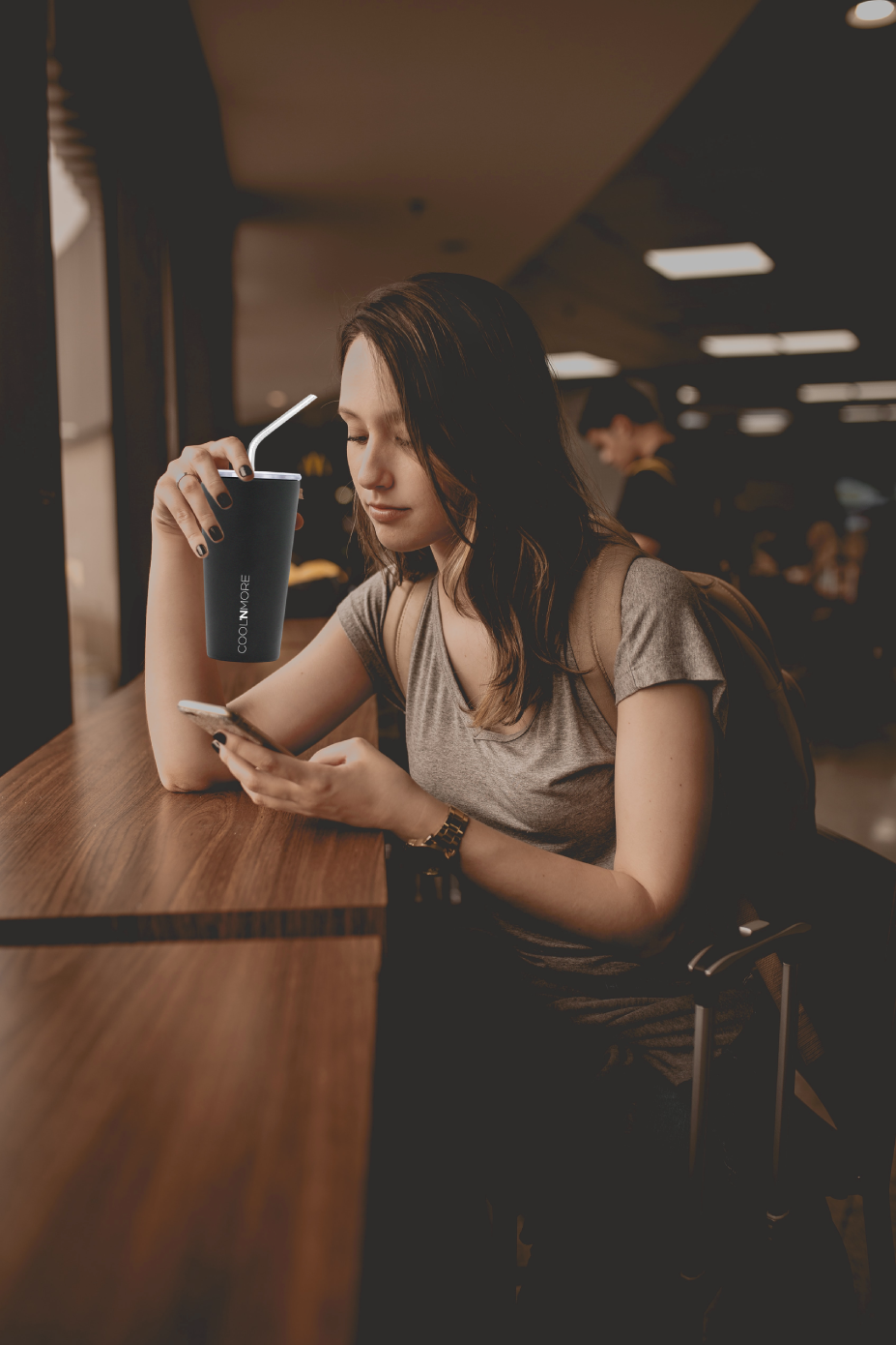 Coolnmore Ποτήρι θερμός καφέ με καλαμάκι ανοξείδωτο από ατσάλι 18/8 με αναδιπλούμενο press-in καπάκι χωρίς BPA. Με μόνωση διπλού τοιχώματος, ποτήρι για καφέ με καπάκι για όλα τα είδη κρύων ή ζεστών ροφημάτων. Ισοθερμικό επαναχρησιμοποιούμενο ποτήρι καφέ