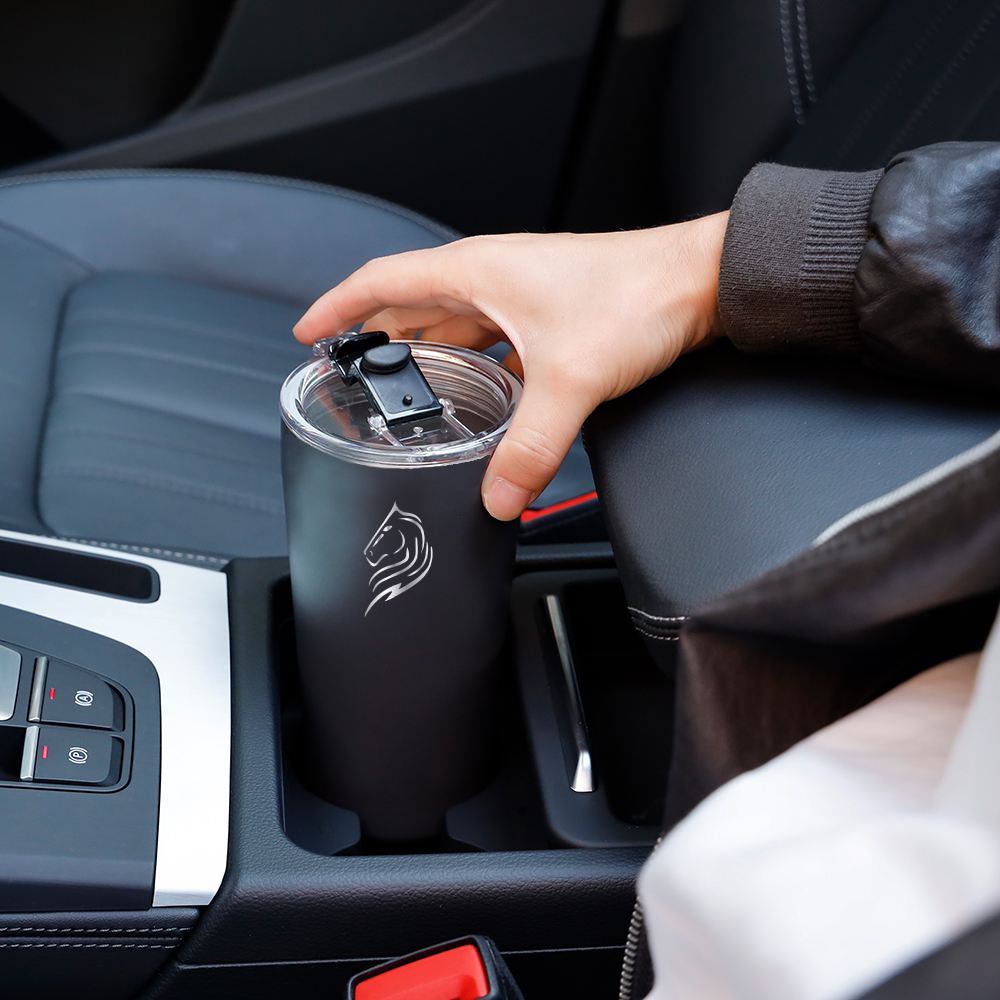 Coolnmore Ποτήρι θερμός καφέ με καλαμάκι ανοξείδωτο από ατσάλι 18/8 με αναδιπλούμενο press-in καπάκι χωρίς BPA. Με μόνωση διπλού τοιχώματος, ποτήρι για καφέ με καπάκι για όλα τα είδη κρύων ή ζεστών ροφημάτων. Ισοθερμικό επαναχρησιμοποιούμενο ποτήρι καφέ