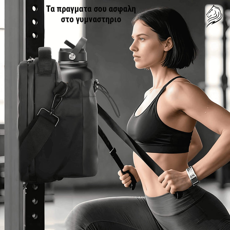Γυναικεία τσάντα γυμναστηρίου CoolnMore GymBuddy, με 4 δυνατούς μαγνήτες, στερεωμένη σε μεταλλικό όργανο γυμναστικής, στο οποιο νεαρη γυναικα γυμναζεται